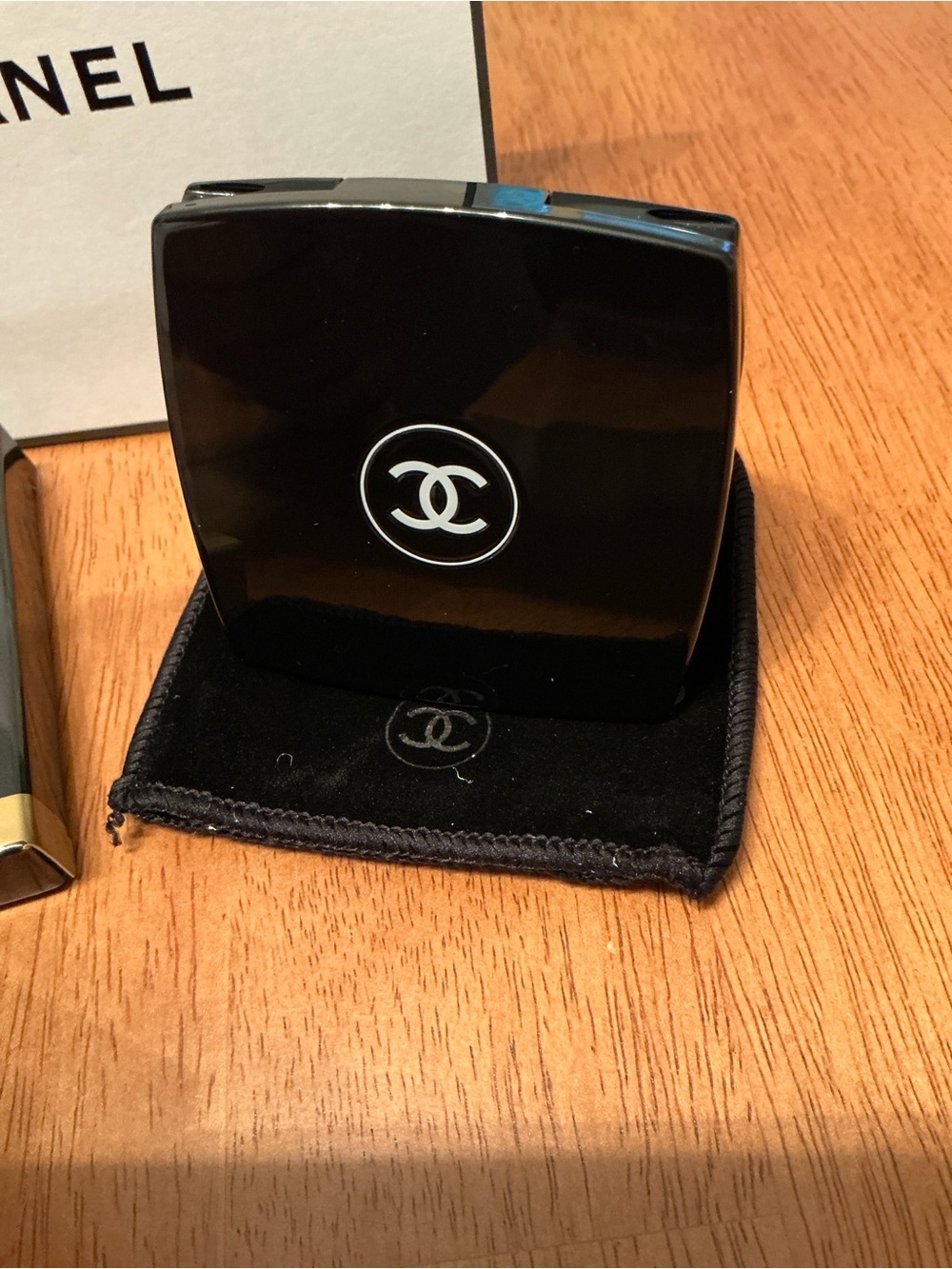 CHANEL Compact Mirror Set & Gift Bag - Picture 2 of 2